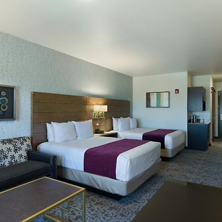 Oxford Suites Sonoma - Rohnert Park Pokój zdjęcie