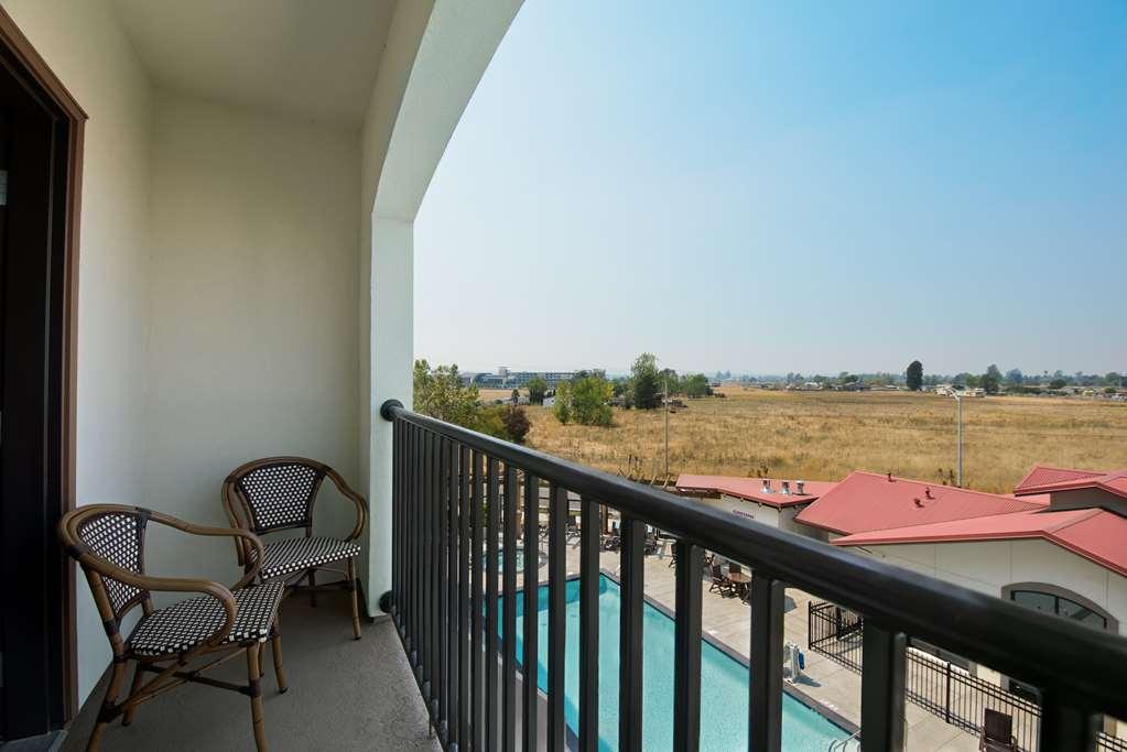 Oxford Suites Sonoma - Rohnert Park Zewnętrze zdjęcie