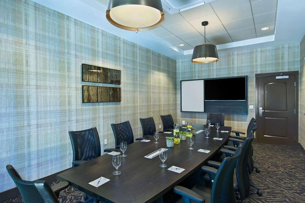 Oxford Suites Sonoma - Rohnert Park Udogodnienia zdjęcie