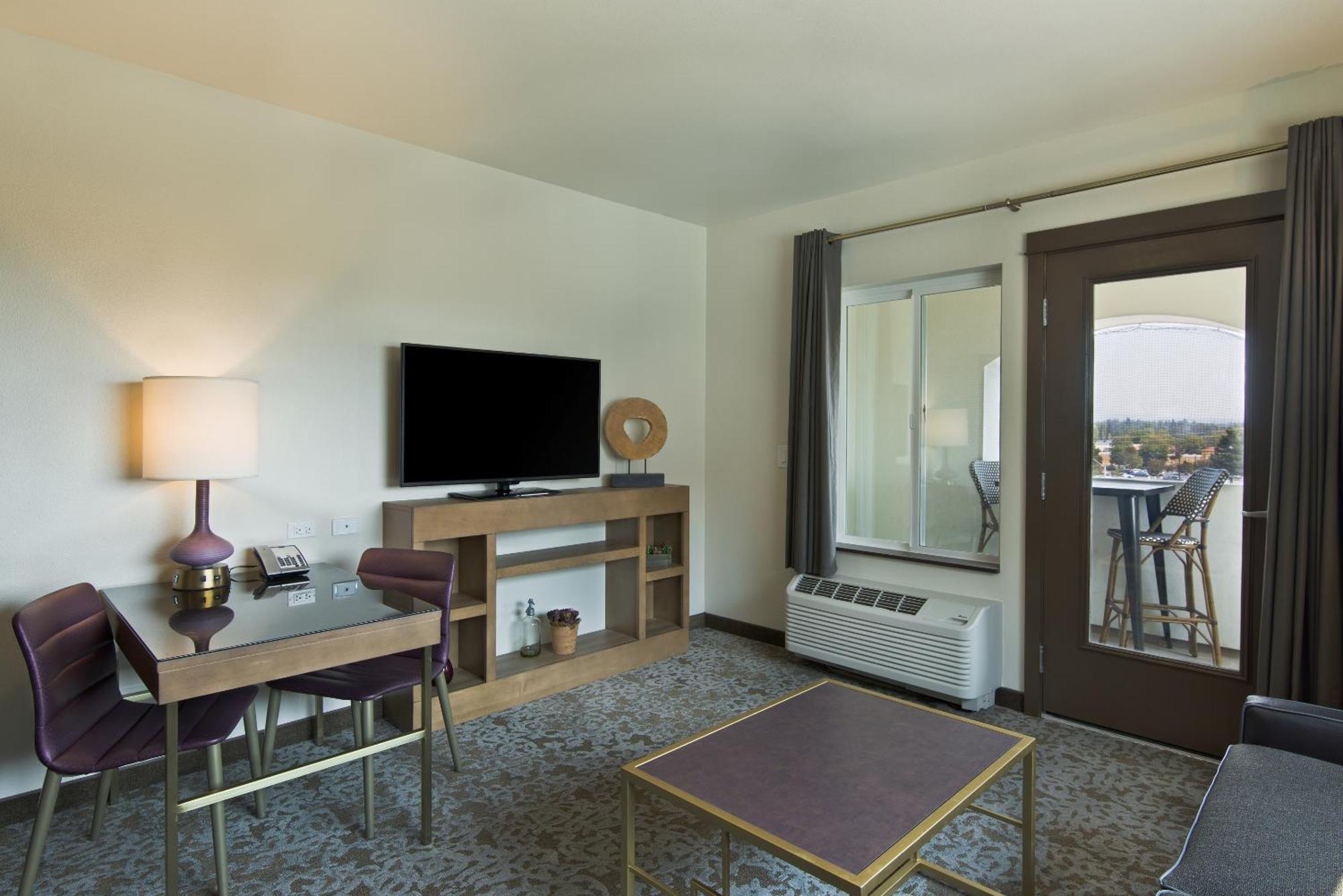Oxford Suites Sonoma - Rohnert Park Pokój zdjęcie