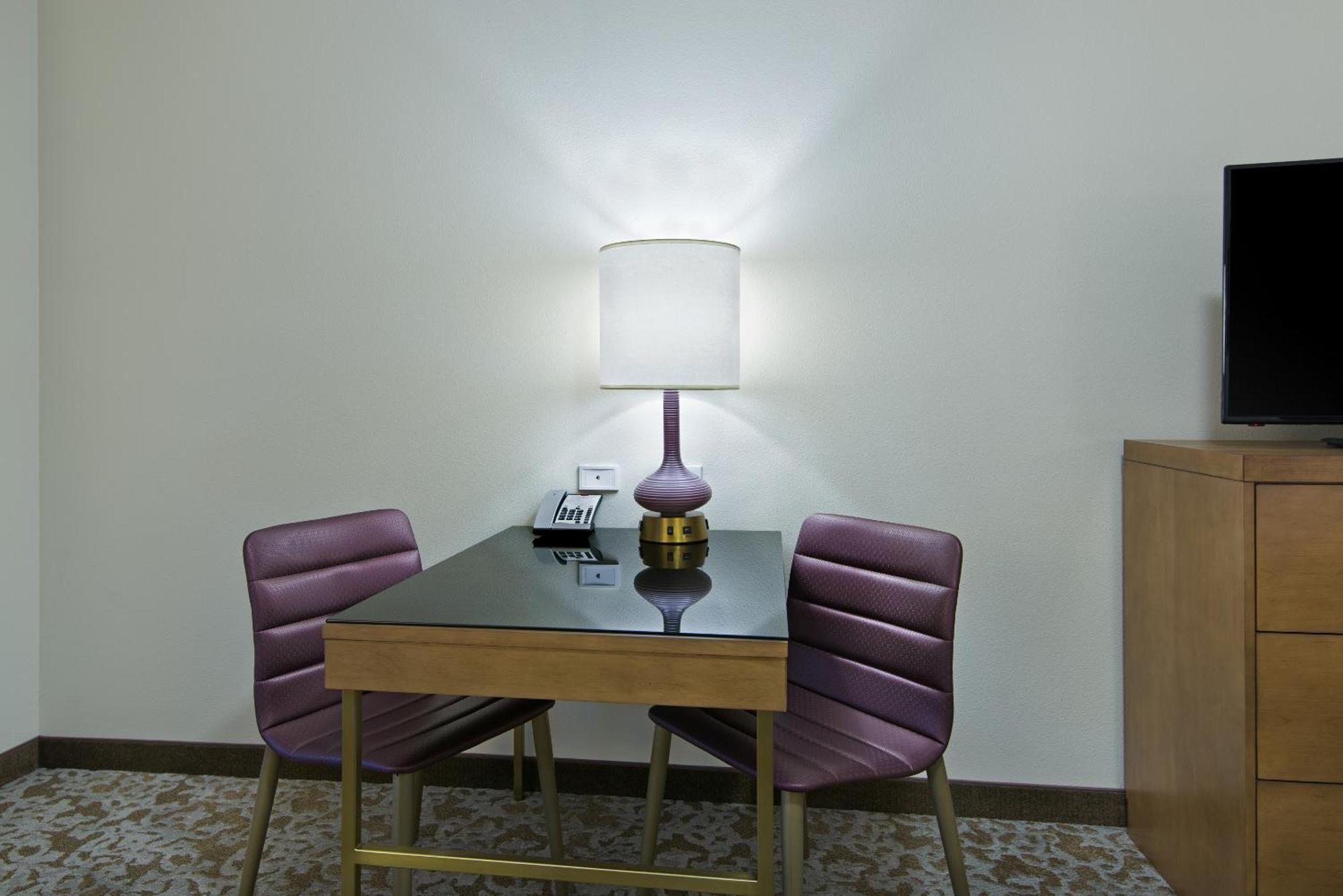 Oxford Suites Sonoma - Rohnert Park Pokój zdjęcie