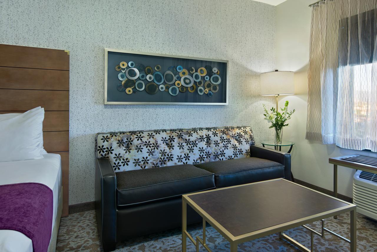 Oxford Suites Sonoma - Rohnert Park Zewnętrze zdjęcie