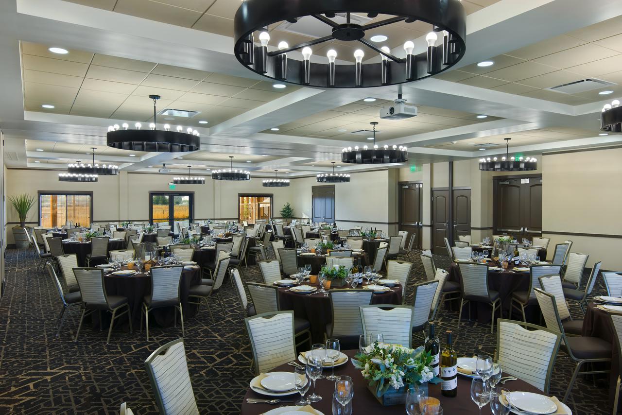 Oxford Suites Sonoma - Rohnert Park Pokój zdjęcie