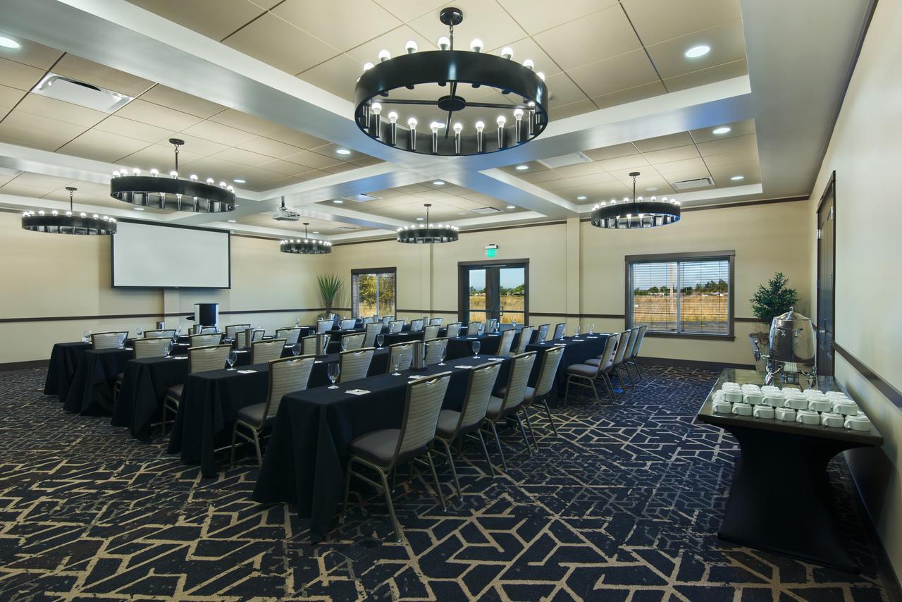 Oxford Suites Sonoma - Rohnert Park Pokój zdjęcie