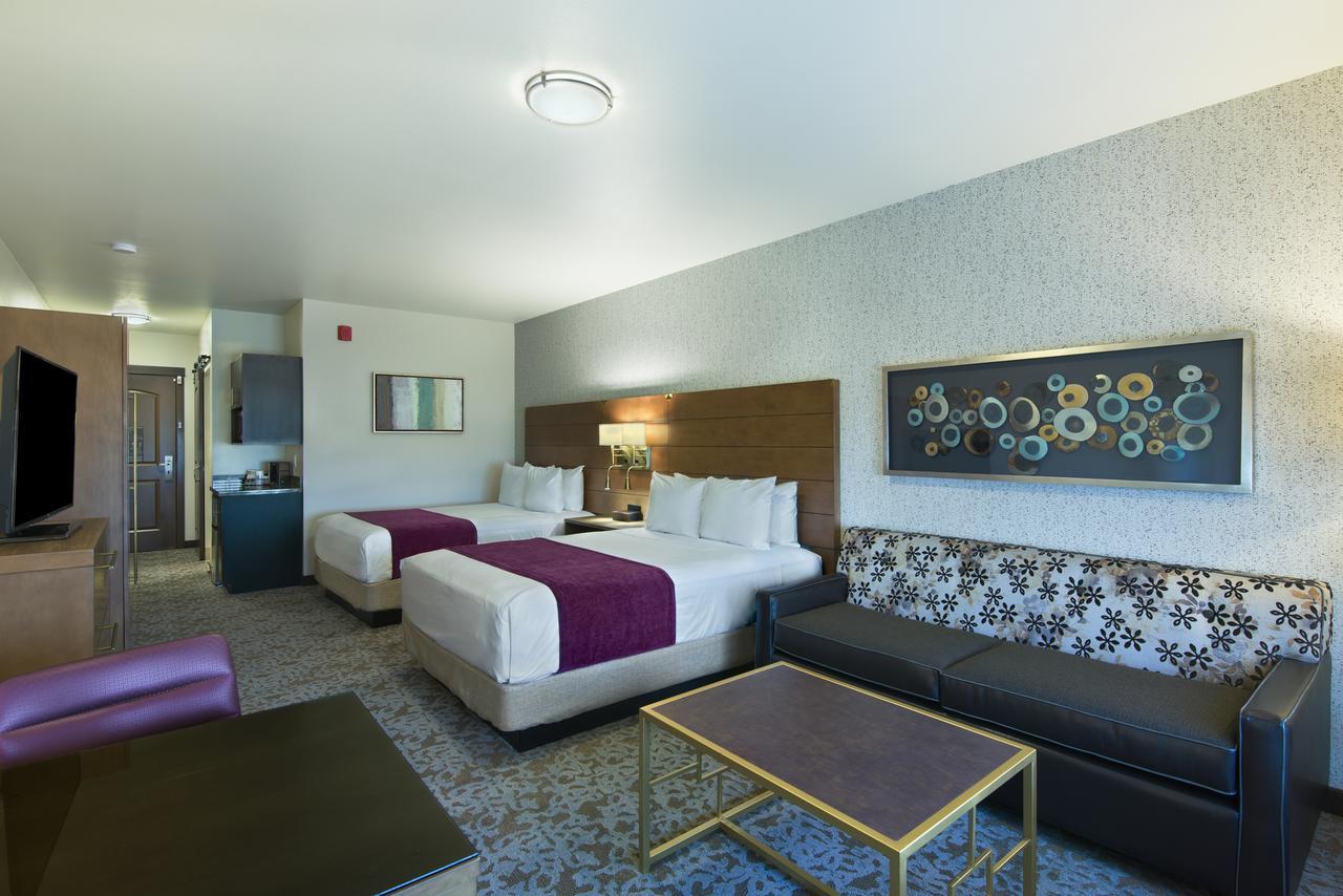 Oxford Suites Sonoma - Rohnert Park Pokój zdjęcie